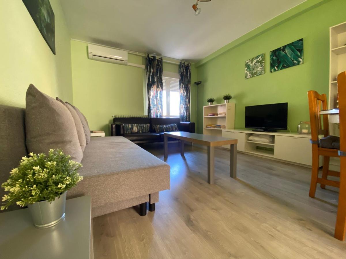 Apartamento Dos Torres Frodo - Estacionamiento Privado Gratuito Zaragoza Exterior foto